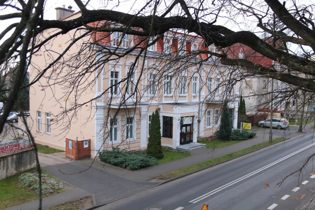 Hotel Polonia Chojnice Exterior foto
